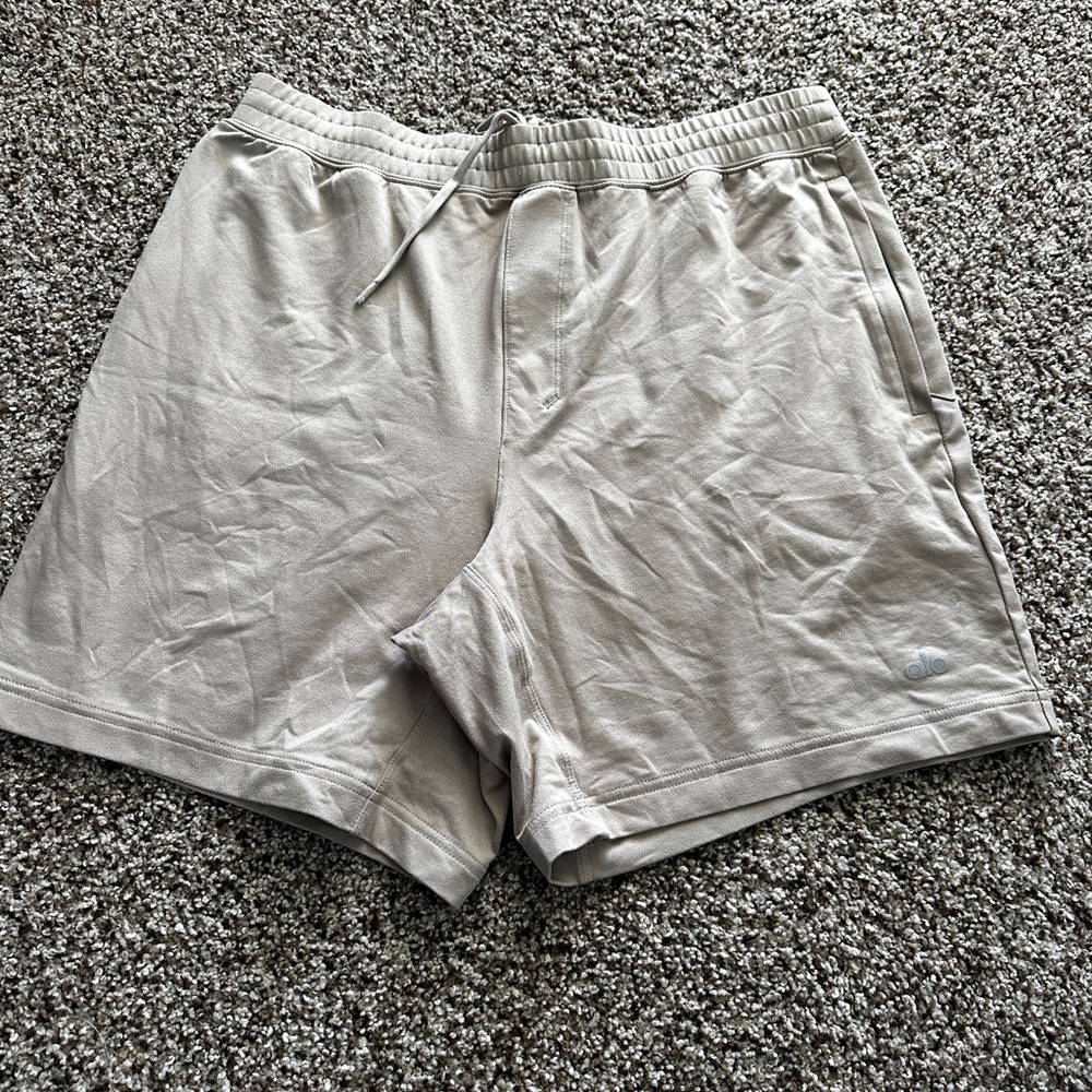 Men’s Alo conquer Short in Gravel